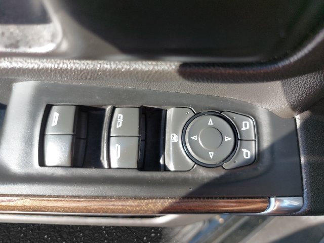 Used 2021 Chevrolet Silverado 2500 LT w/ Convenience Package AWD/4WD image 28