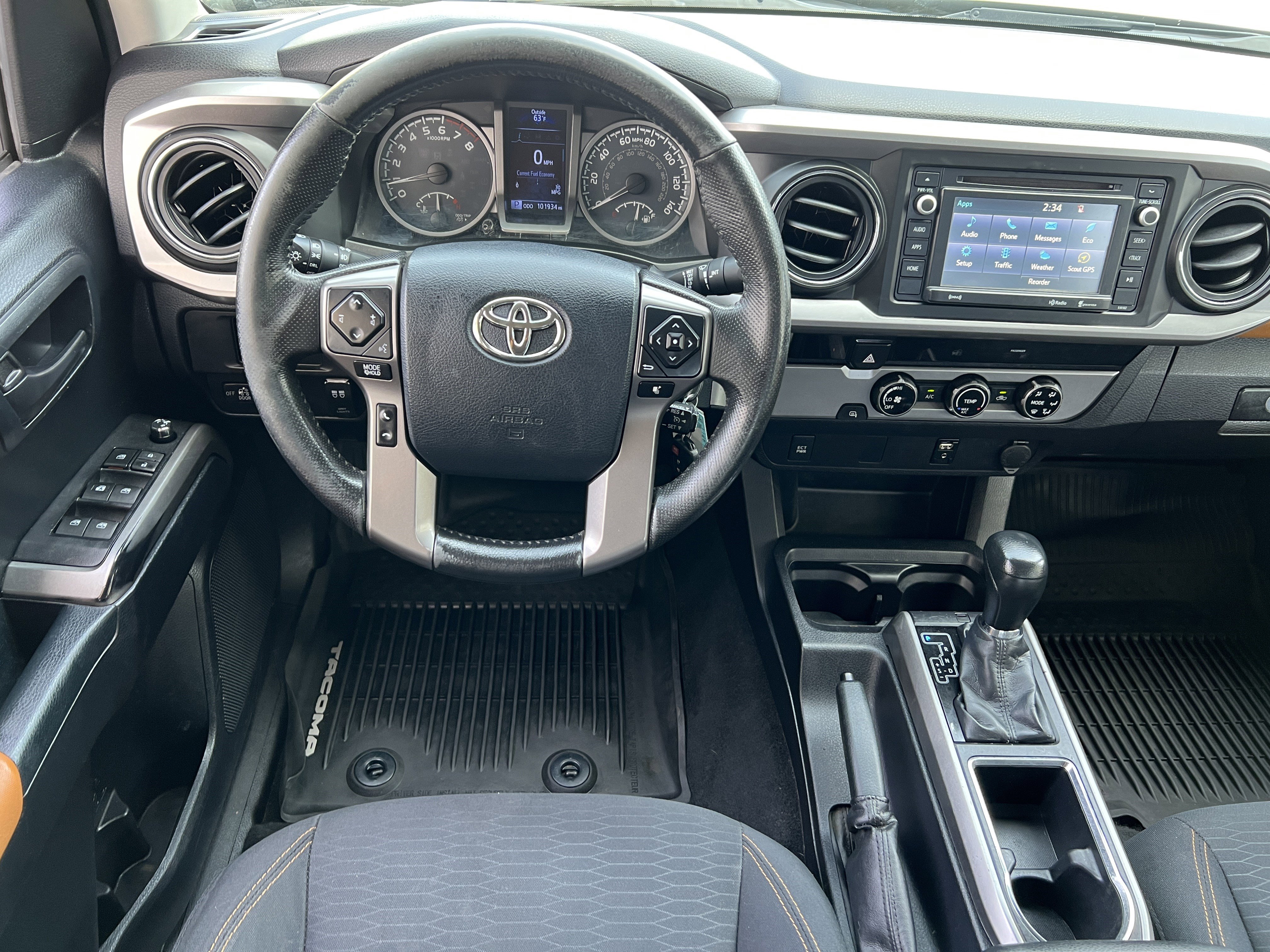 Used 2016 Toyota Tacoma SR5 w/ SR5 Appearance Package (SN) RWD image 33