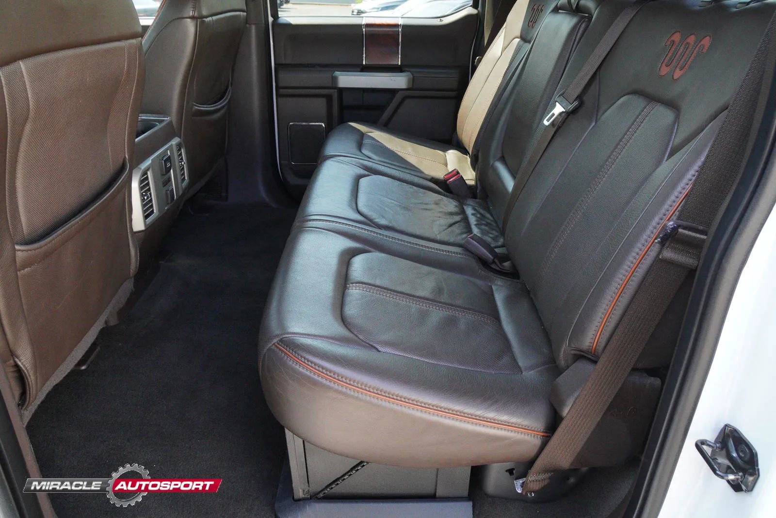 Used 2017 Ford F350 King Ranch w/ Tow Technology Bundle AWD/4WD image 24