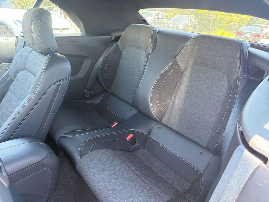 Used 2025 Ford Mustang Convertible RWD image 23