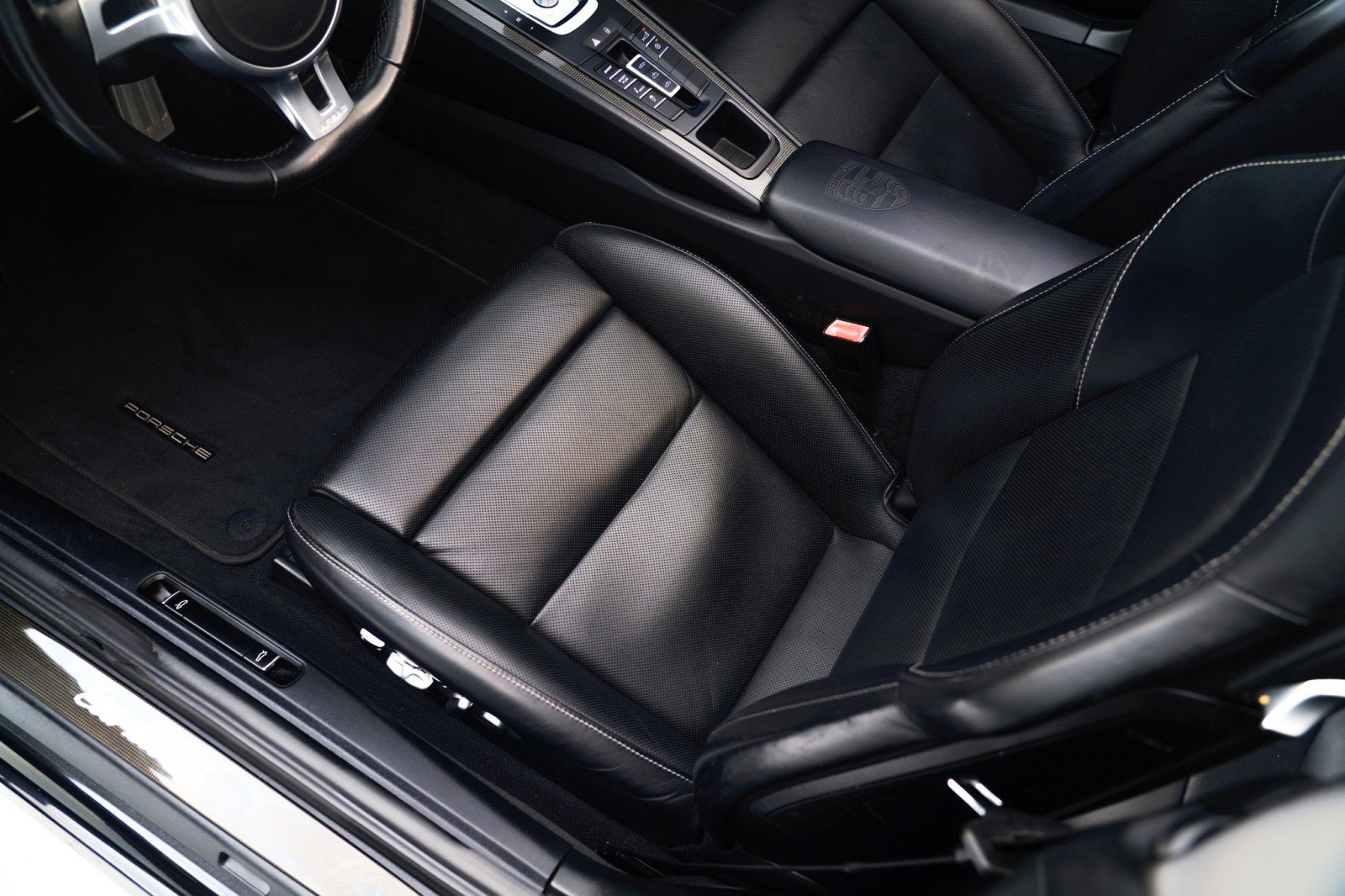 Certified 2015 Porsche 911 Turbo S AWD/4WD image 16