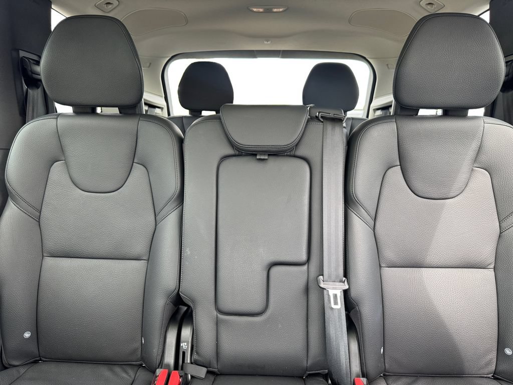 Certified 2025 Volvo XC90 T8 Plus w/ Protection Package Premier AWD/4WD image 25