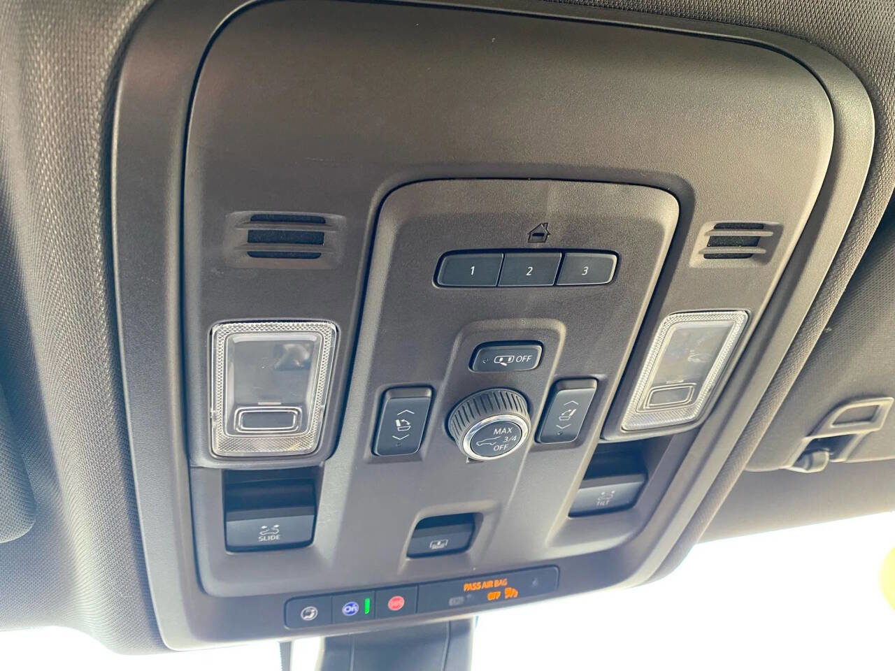 Used 2022 Chevrolet Suburban LT w/ LT Signature Plus Package image 20