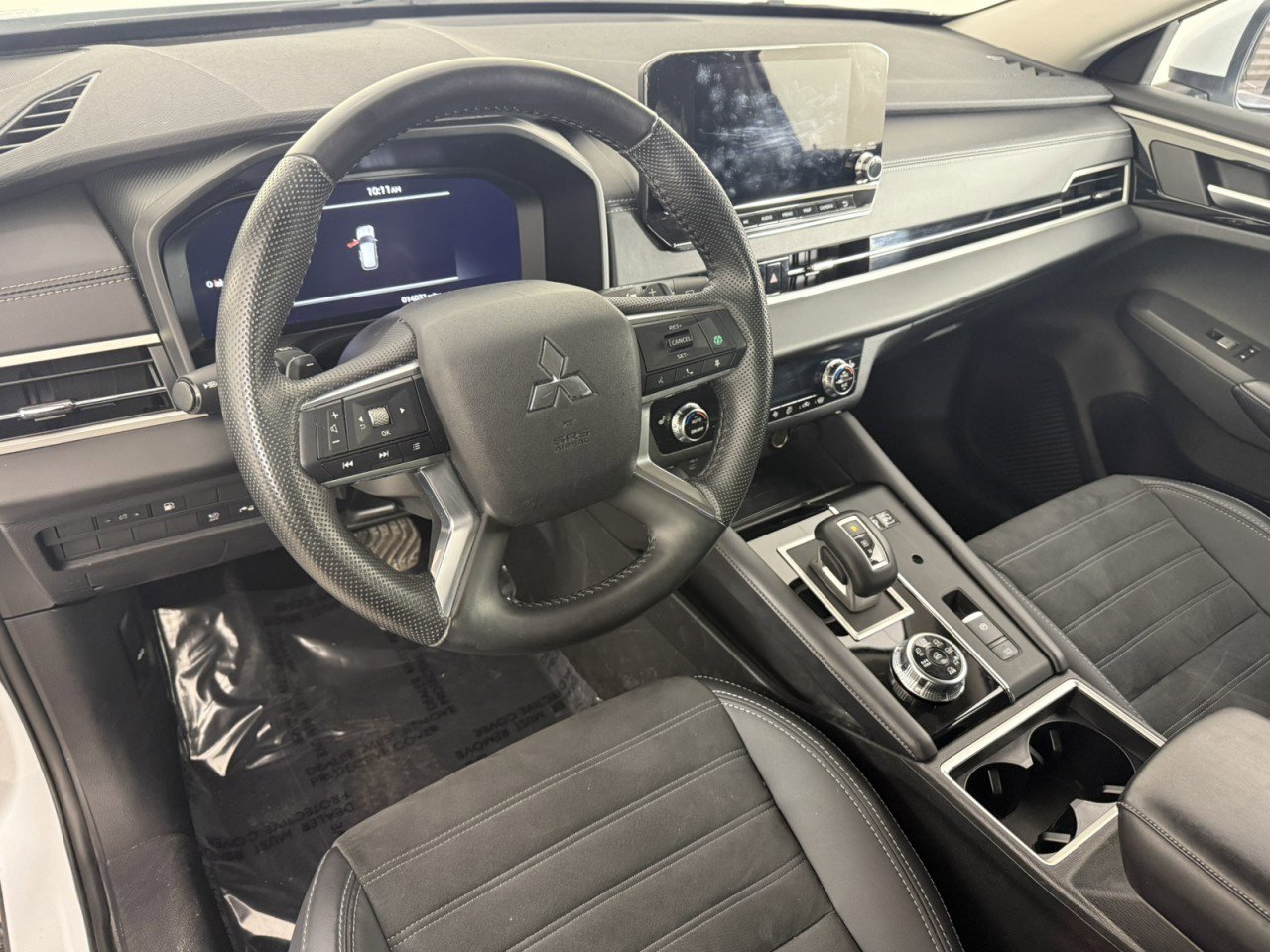 Used 2024 Mitsubishi Outlander SEL AWD/4WD image 15