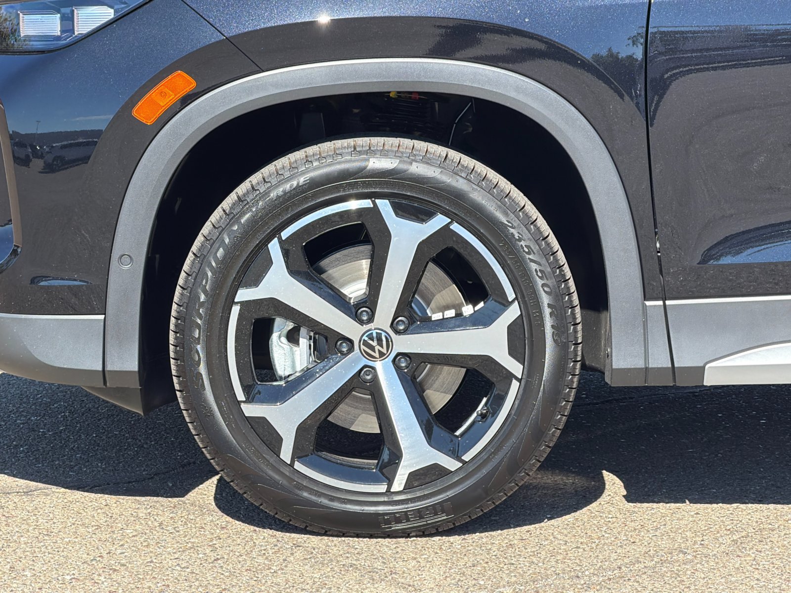 New 2026 Volkswagen Tiguan SE AWD/4WD image 25