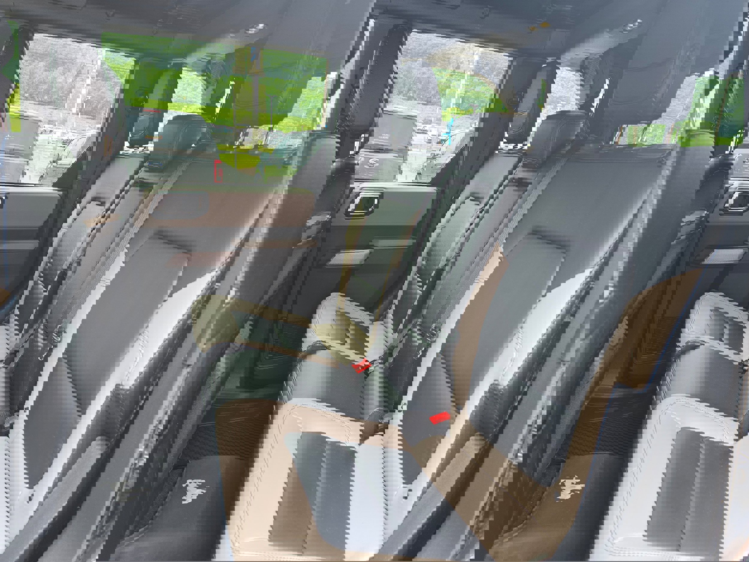 Used 2023 Ford Bronco Wildtrak image 10