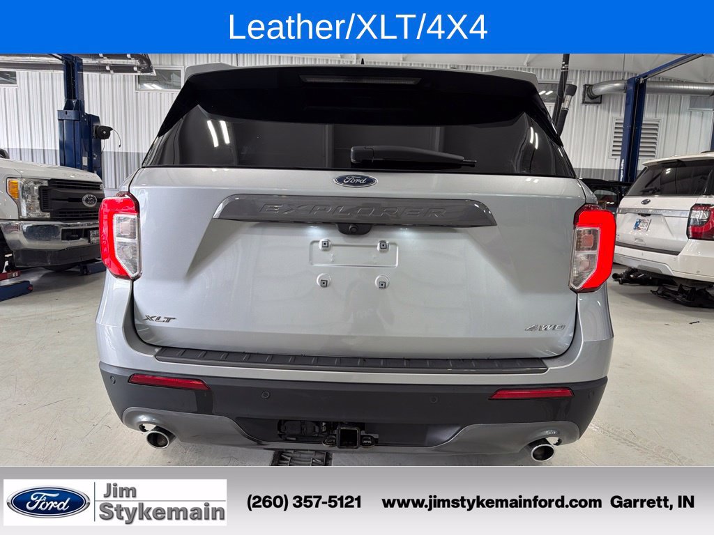 Used 2023 Ford Explorer XLT w/ XLT Sport Appearance Package AWD/4WD image 8