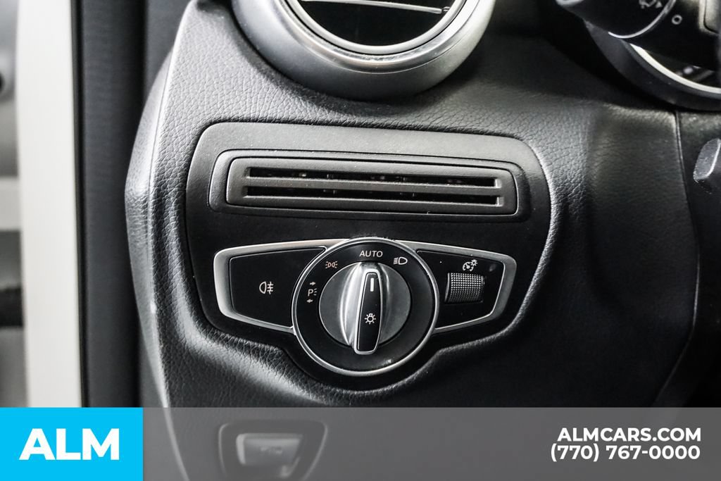 Used 2022 Mercedes-Benz GLC 300 4MATIC Coupe image 34