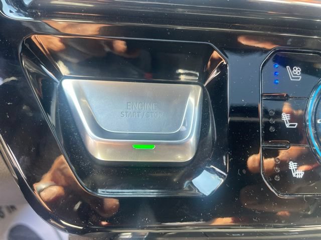 Used 2024 GMC Sierra 1500 Denali w/ Technology Package AWD/4WD image 13