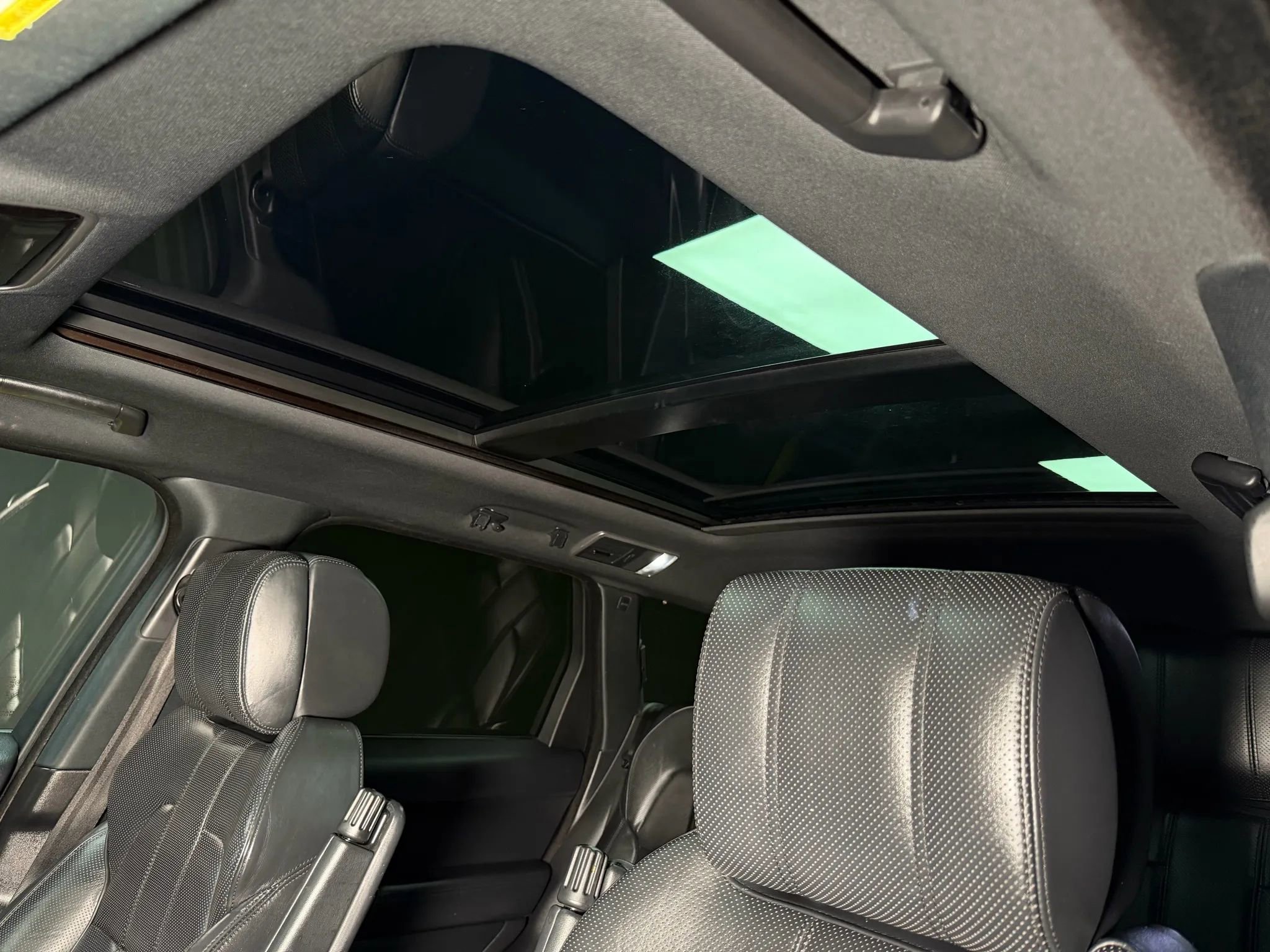 Used 2016 Land Rover Range Rover Sport Supercharged image 35