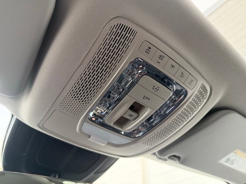 Used 2026 Mercedes-Benz GLS 450 4MATIC image 29