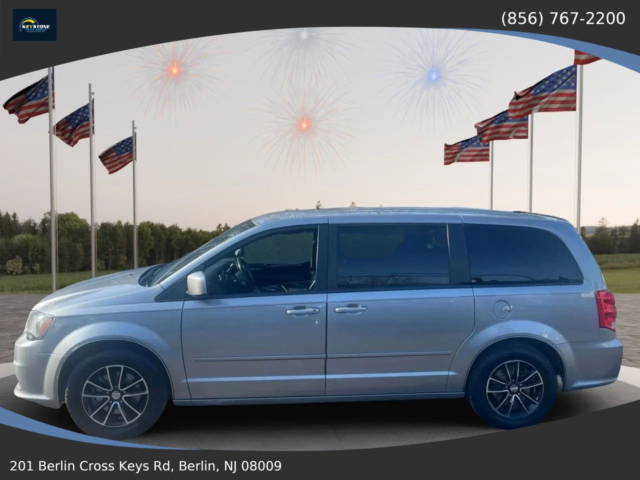 Used 2016 Dodge Grand Caravan SXT image 6