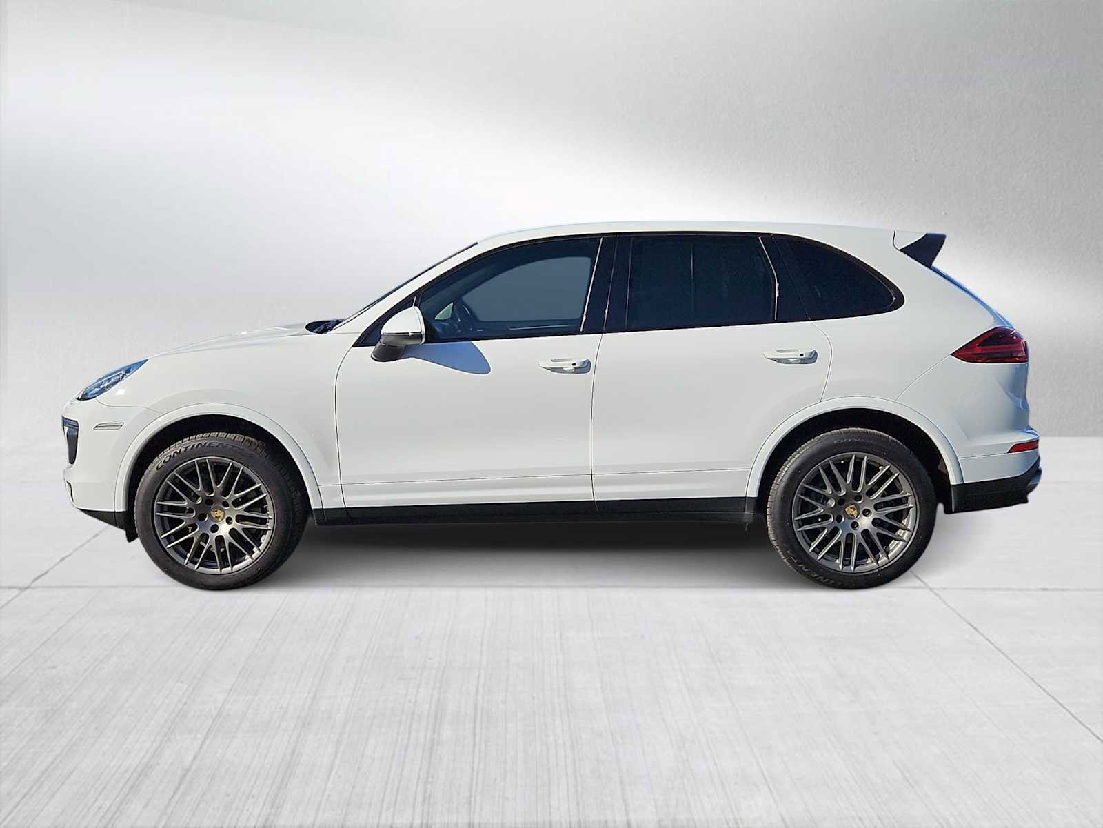 Used 2017 Porsche Cayenne image 5