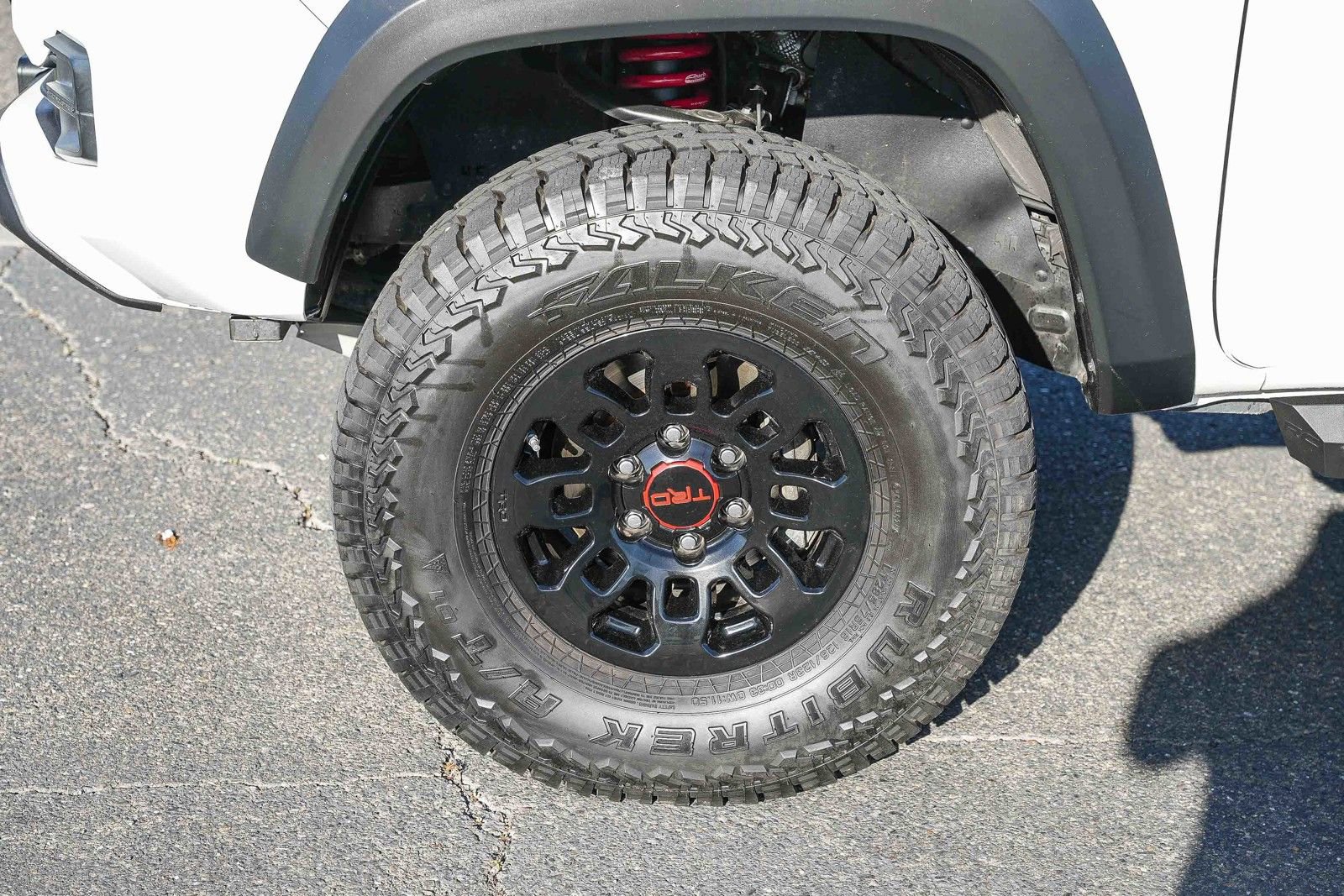 Used 2017 Toyota Tacoma TRD Pro AWD/4WD image 9