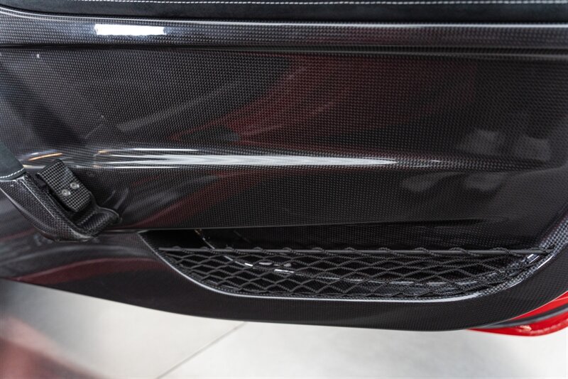 Used 2015 Ferrari 458 Speciale Coupe RWD image 66