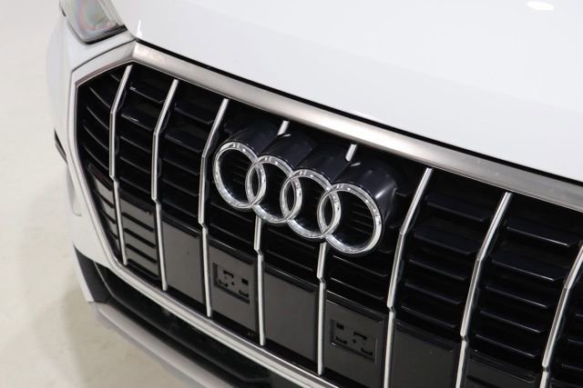 Used 2020 Audi Q3 2.0T Premium AWD/4WD image 12