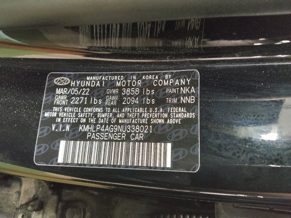 Used 2022 Hyundai Elantra Limited w/ Cargo Package FWD image 33