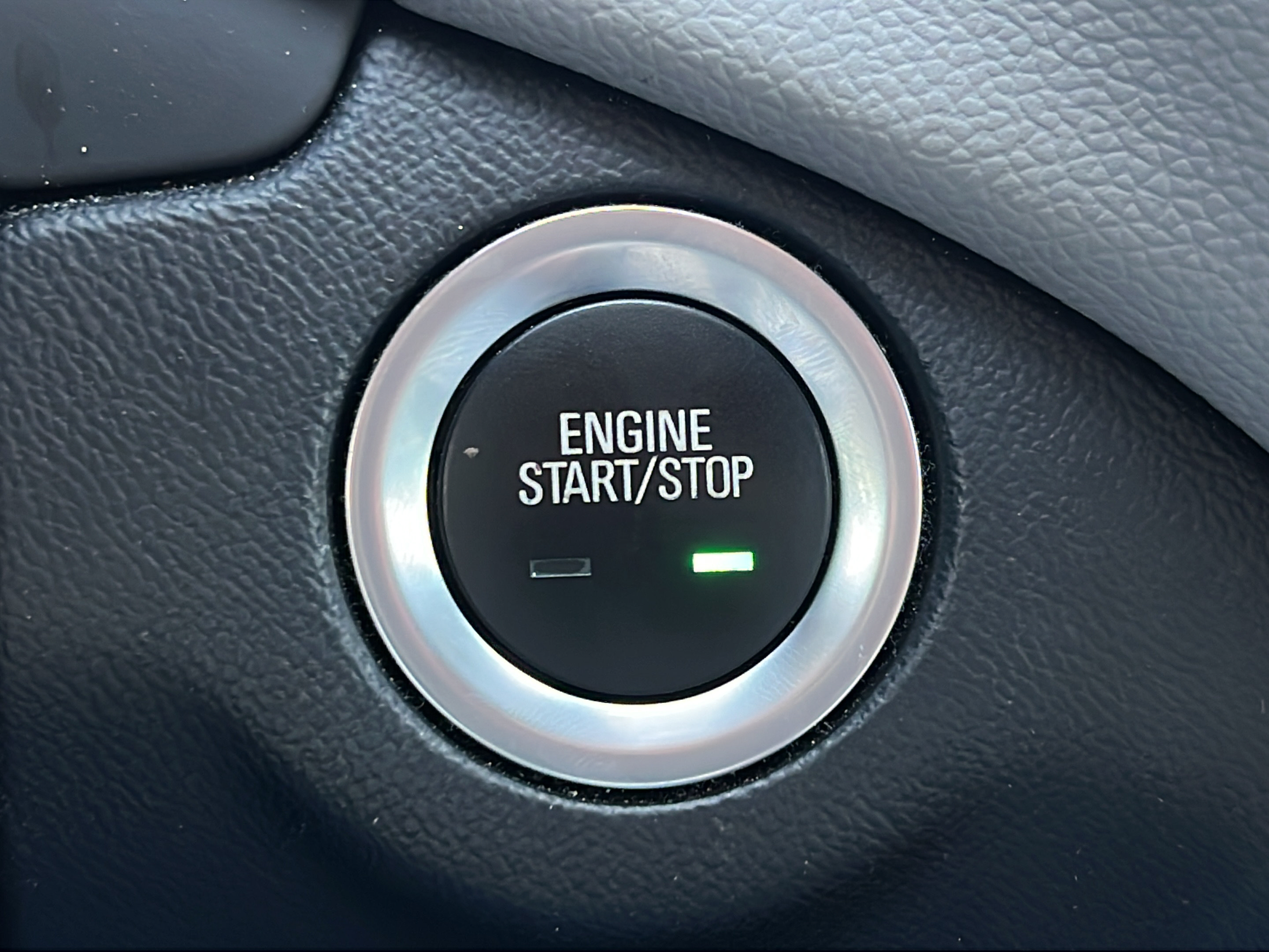 Used 2020 Chevrolet Equinox LS FWD image 21