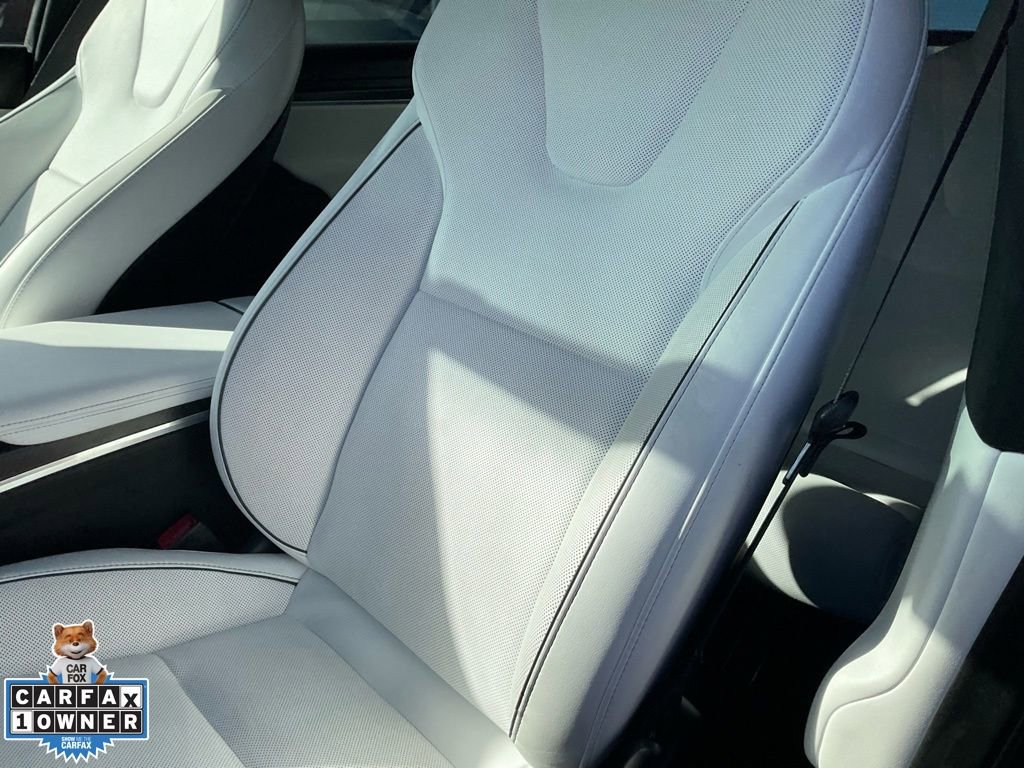 Used 2023 Tesla Model X Plaid image 17