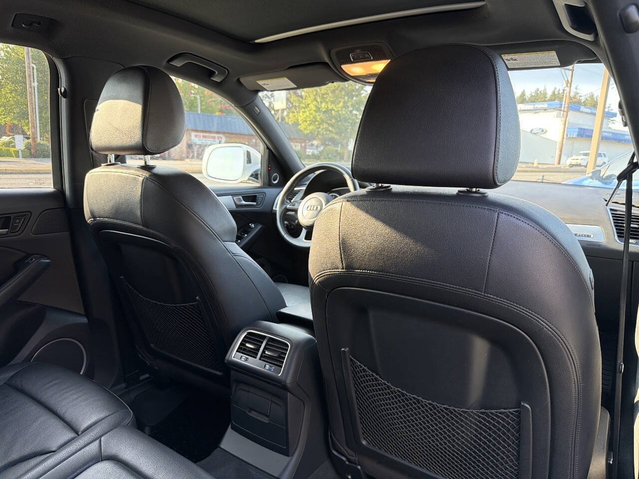 Used 2017 Audi Q5 2.0T Premium Plus w/ Technology Package AWD/4WD image 32