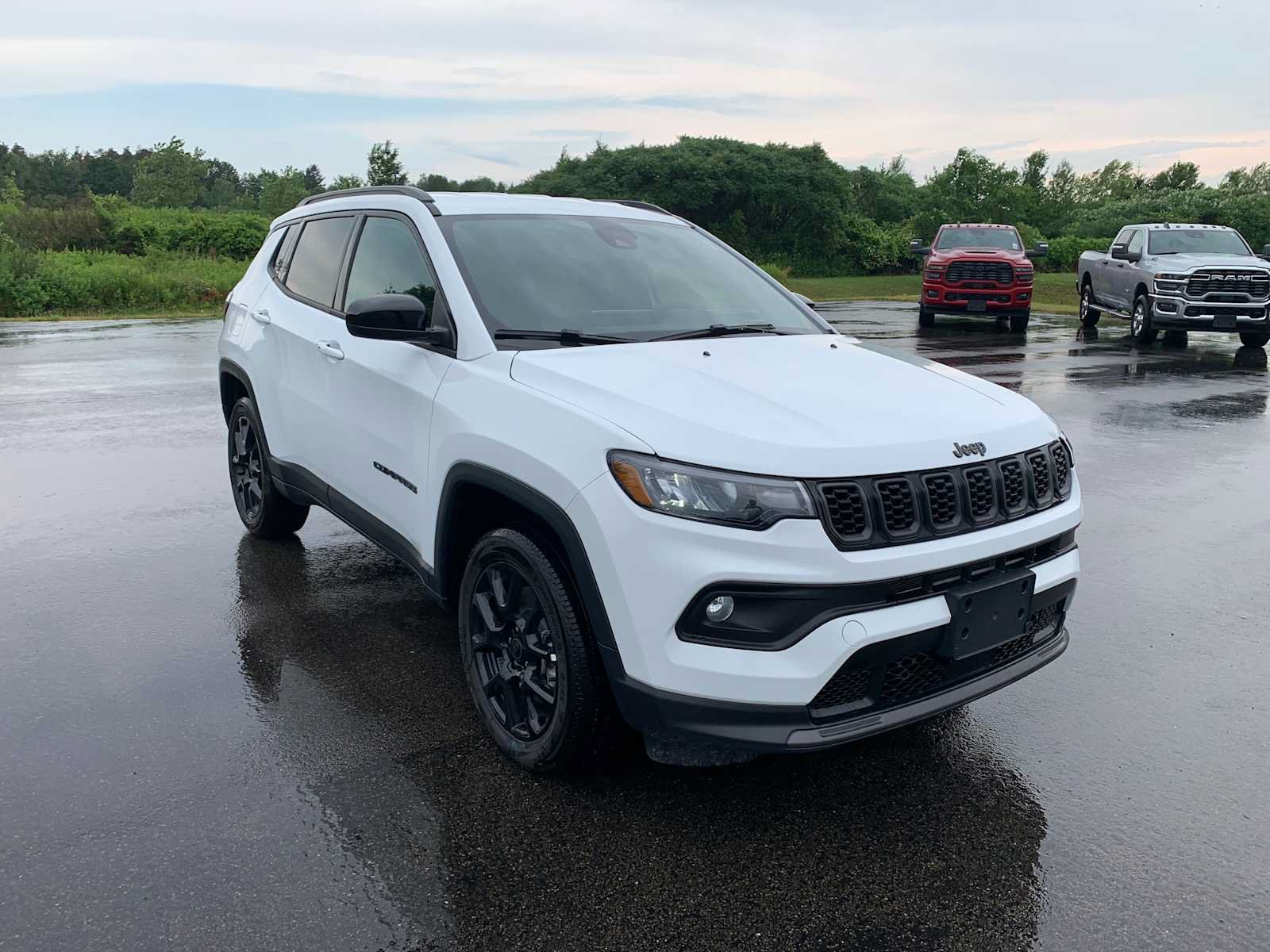 New 2026 Jeep Compass Latitude AWD/4WD image 3