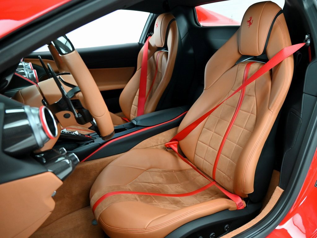 Used 2022 Ferrari 812 GTS image 17