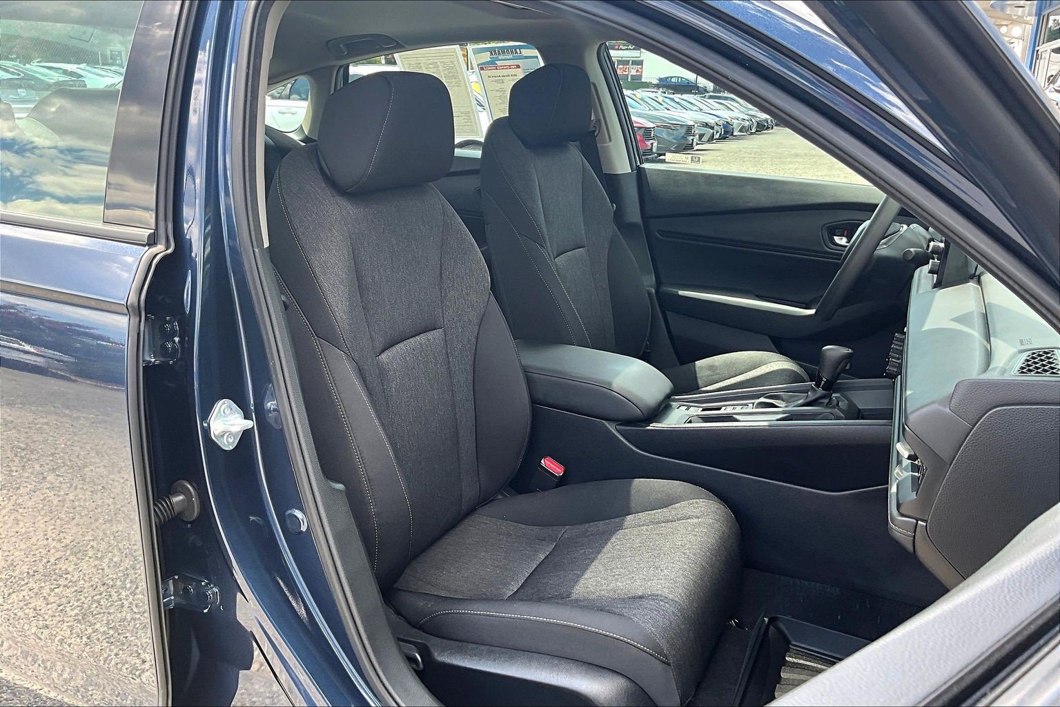 Certified 2025 Honda Accord SE image 7