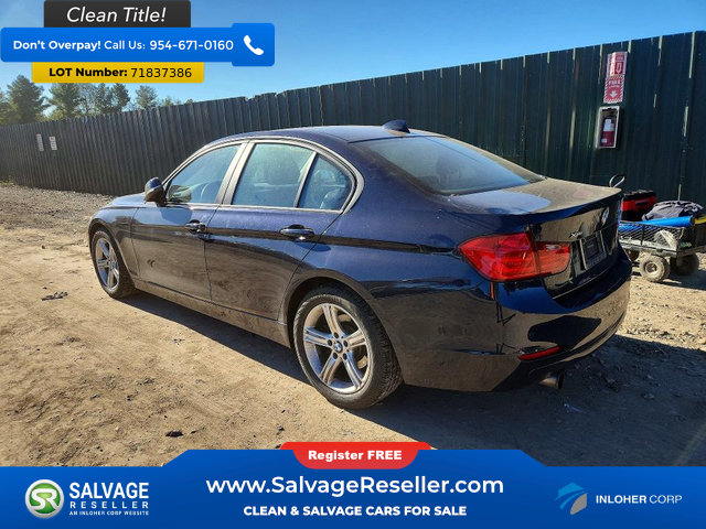 Used 2014 BMW 320i xDrive Sedan AWD/4WD image 3