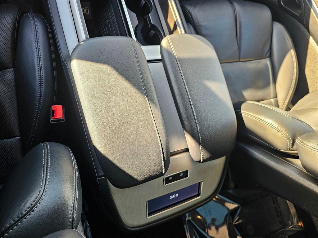 Used 2025 Lincoln Navigator L Reserve image 25