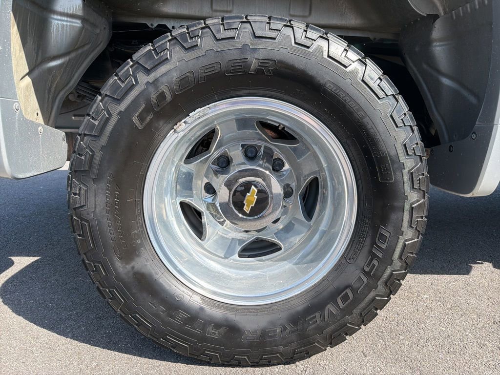 Used 2023 Chevrolet Silverado 3500 High Country image 12