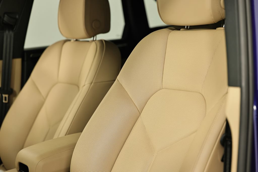 Certified 2026 Porsche Macan AWD/4WD image 24