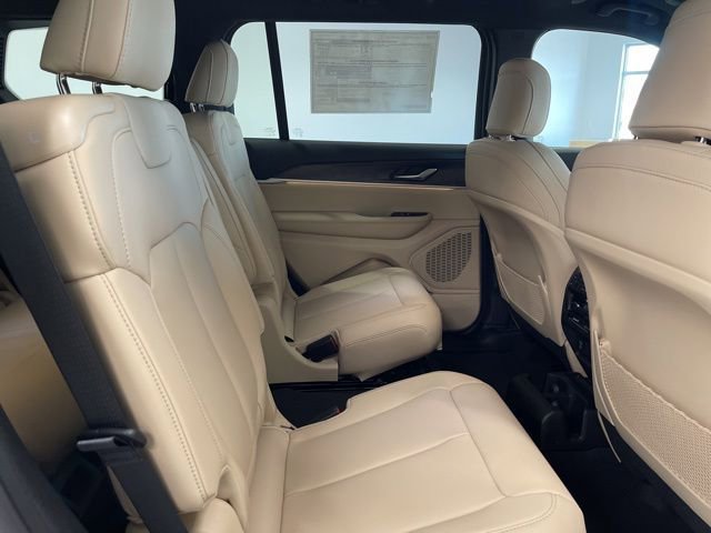 New 2025 Jeep Grand Cherokee L Limited w/ Trailer Tow Package image 35