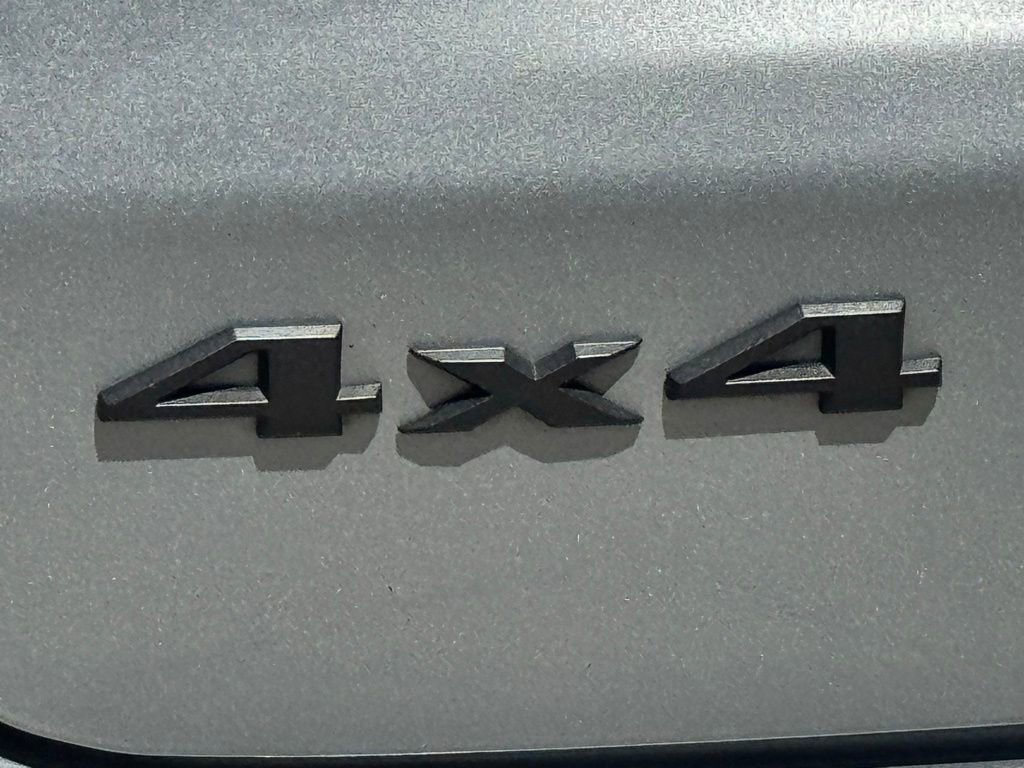 Used 2024 Jeep Compass Trailhawk AWD/4WD image 11