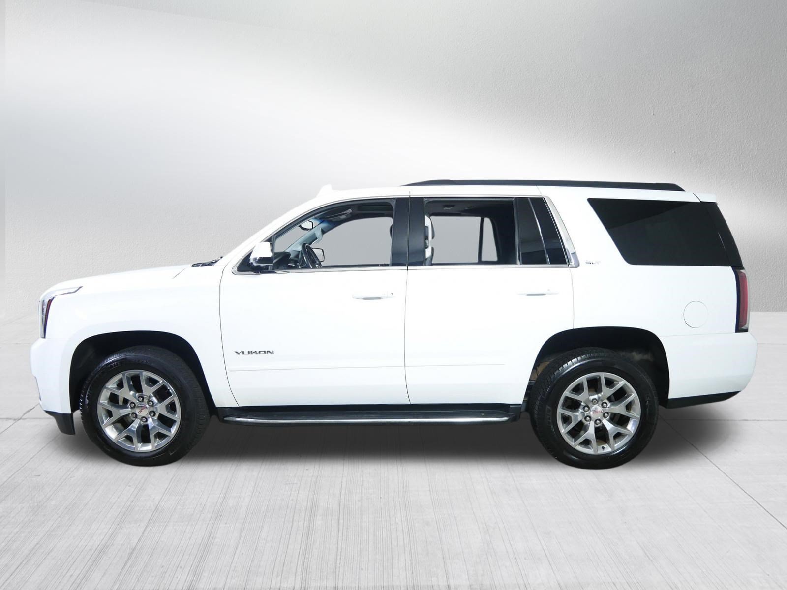 Used 2019 GMC Yukon SLT w/ HD Trailering Package AWD/4WD image 4