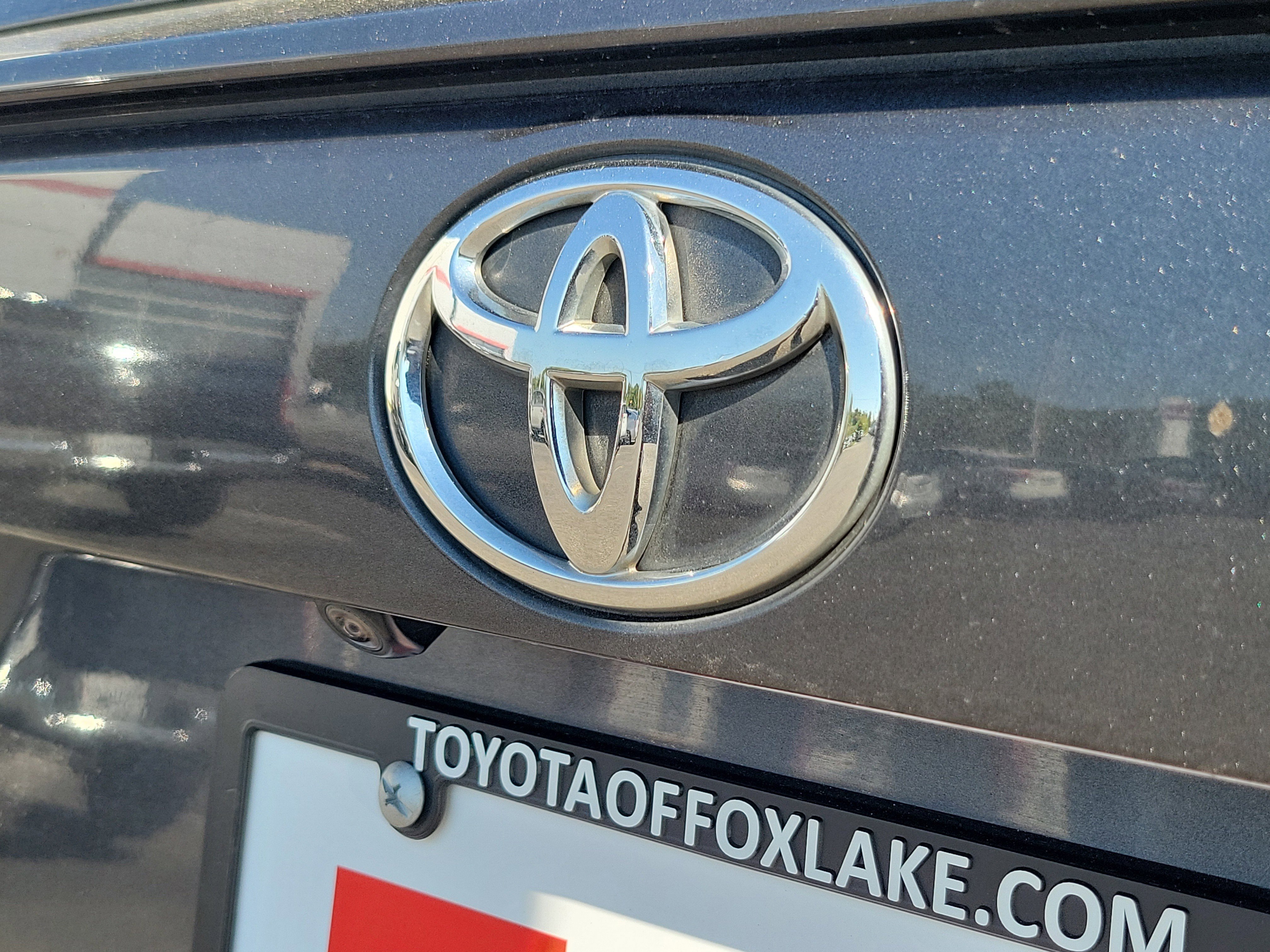 Used 2022 Toyota RAV4 XLE image 6