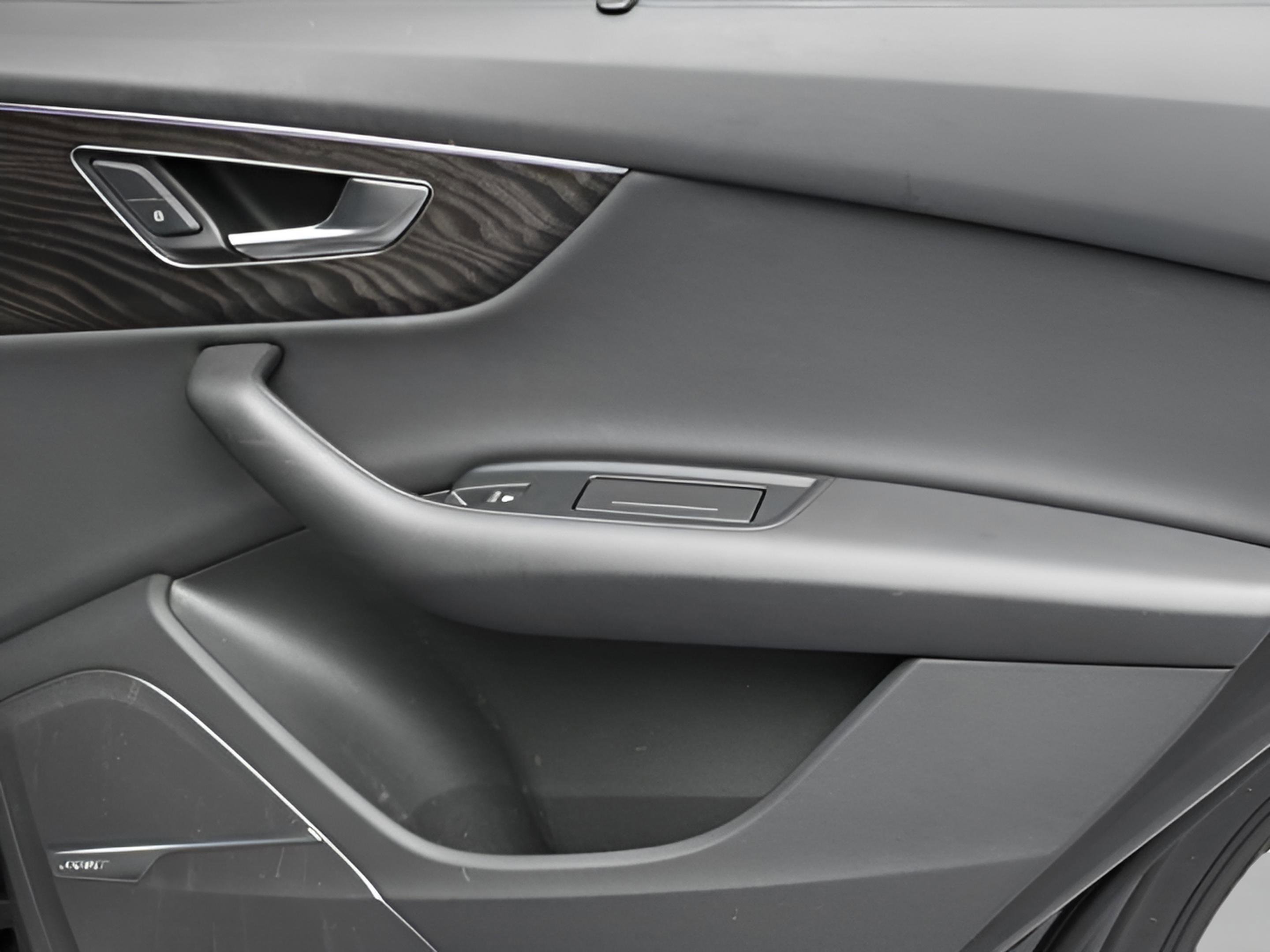 Used 2020 Audi Q7 3.0T Prestige w/ Prestige Package image 45