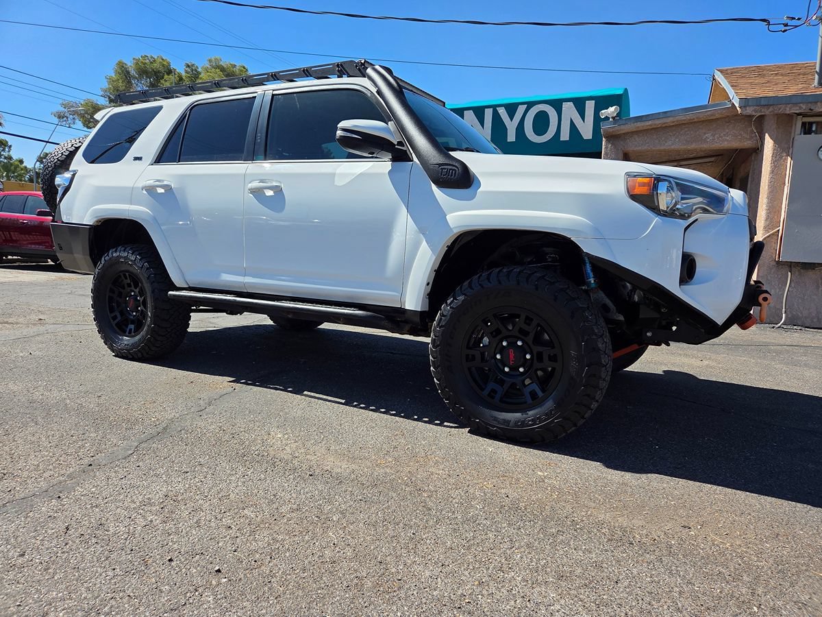Used 2016 Toyota 4Runner SR5 Premium AWD/4WD image 3
