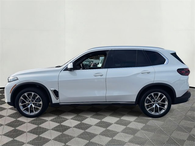 Used 2025 BMW X5 xDrive40i w/ Premium Package image 11