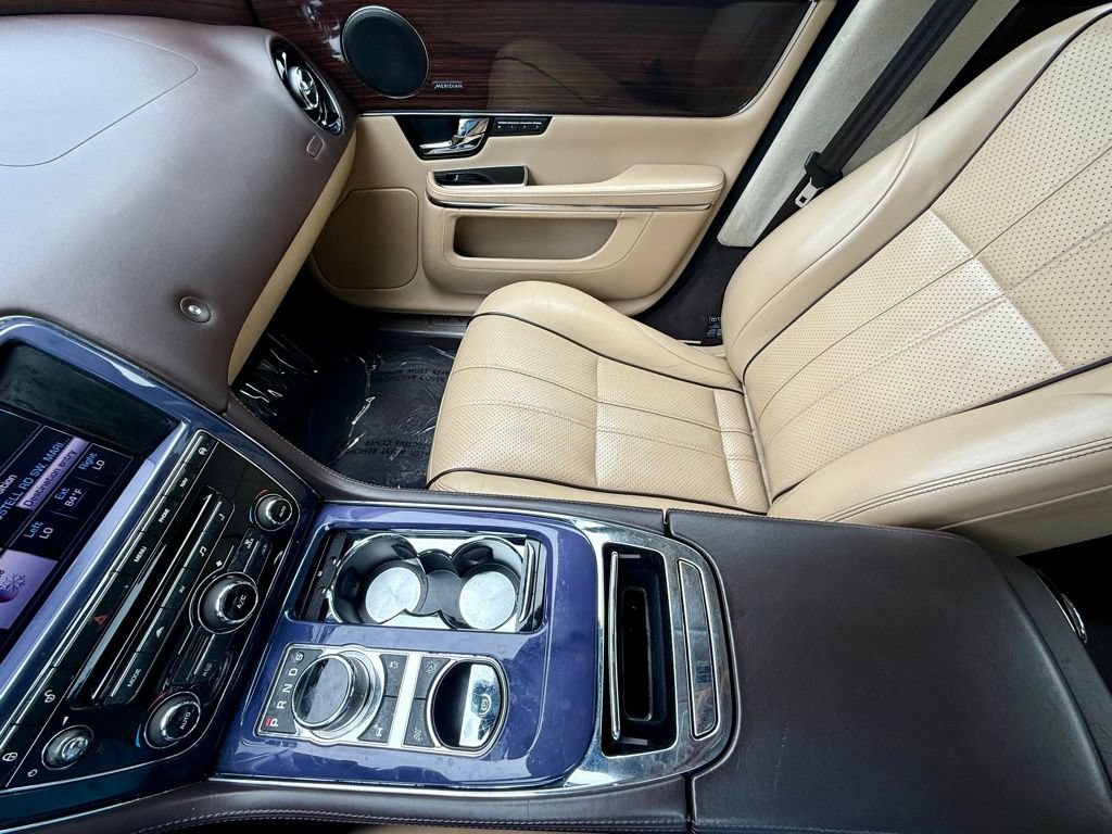 Used 2013 Jaguar XJ L Portfolio AWD/4WD image 23