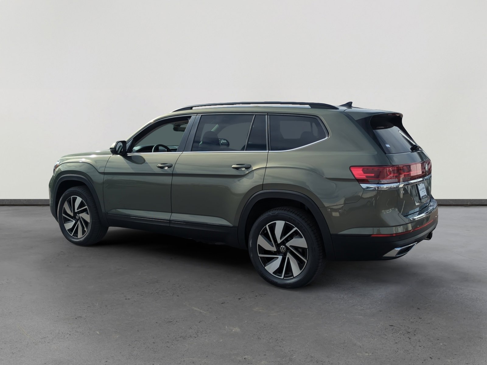 New 2026 Volkswagen Atlas SE FWD image 3