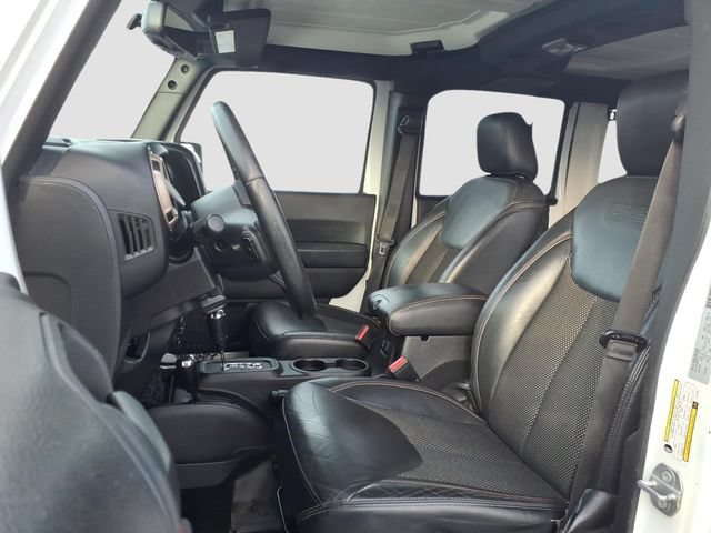 Used 2016 Jeep Wrangler Unlimited Sahara AWD/4WD image 21