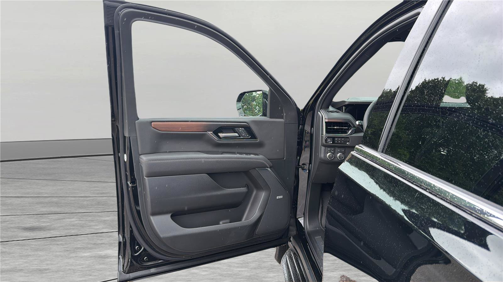 New 2026 GMC Yukon XL Denali w/ LPO, Floor Liner Package AWD/4WD image 15