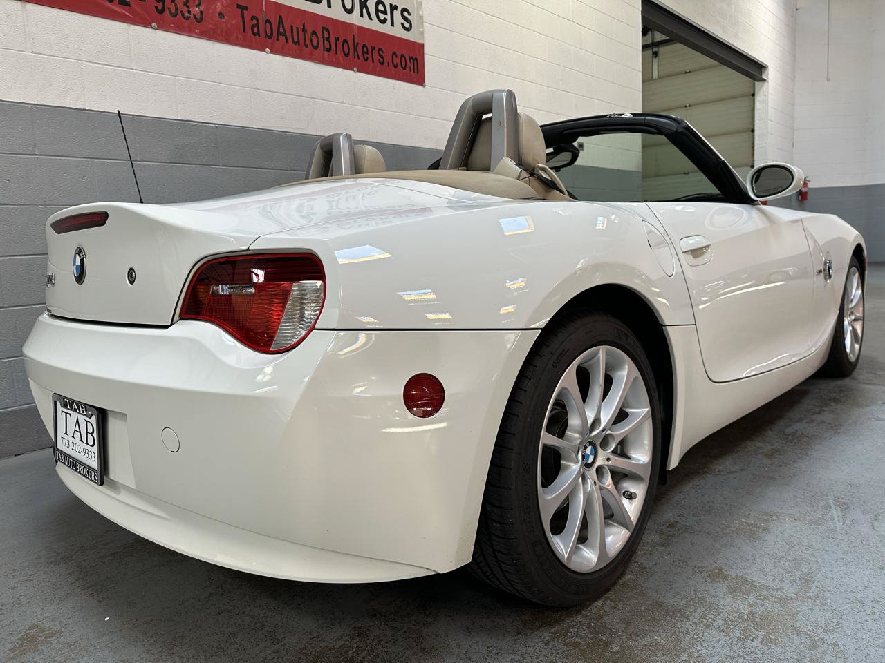 Used 2007 BMW Z4 3.0i RWD image 3
