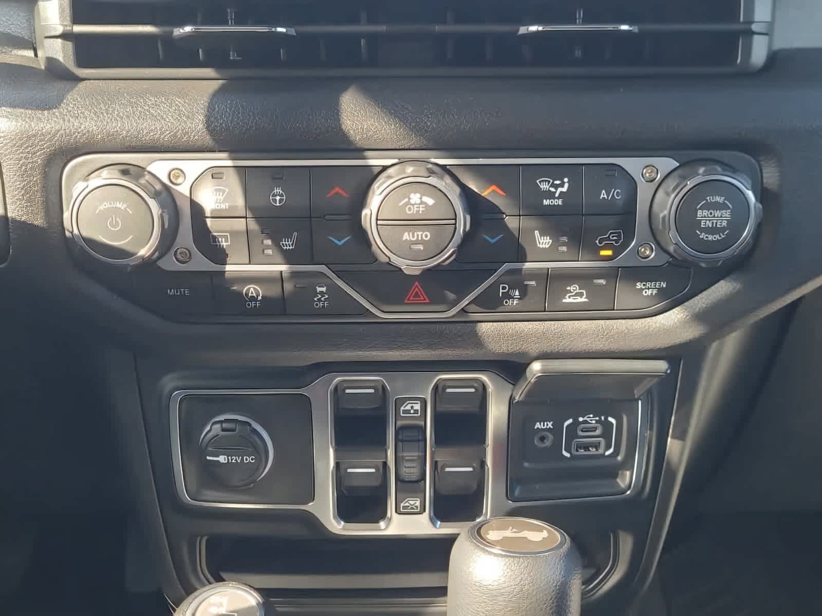 Used 2026 Jeep Wrangler Unlimited Sport AWD/4WD image 15