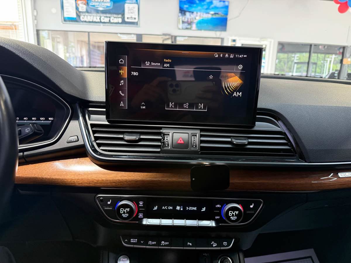 Used 2023 Audi Q5 2.0T Premium Plus AWD/4WD image 22