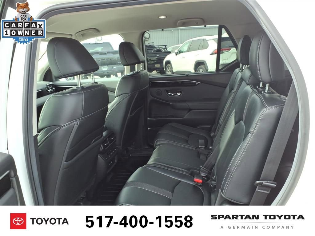 Used 2025 Honda Pilot EX-L image 11