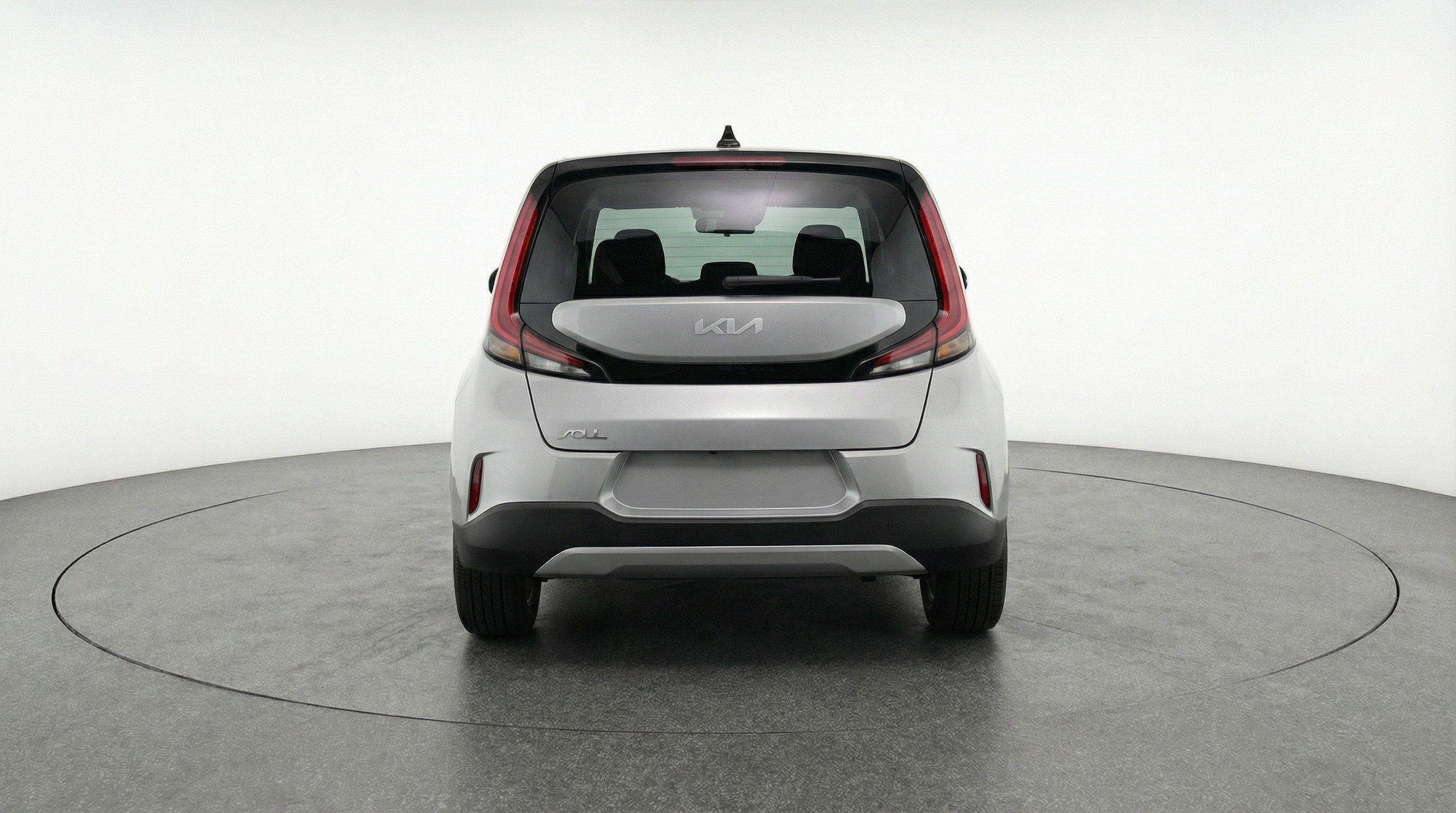 Used 2025 Kia Soul LX w/ LX Technology Package FWD image 7