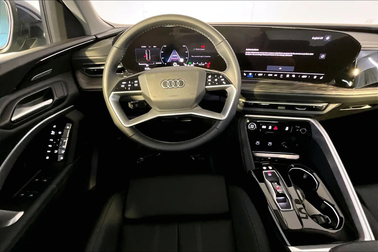 Used 2025 Audi Q5 Premium Plus w/ Premium Plus AWD/4WD image 6