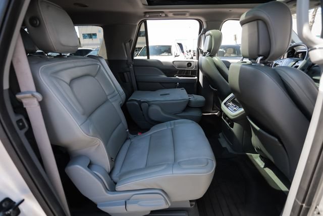 Used 2018 Lincoln Navigator L Select w/ Technology Package AWD/4WD image 70