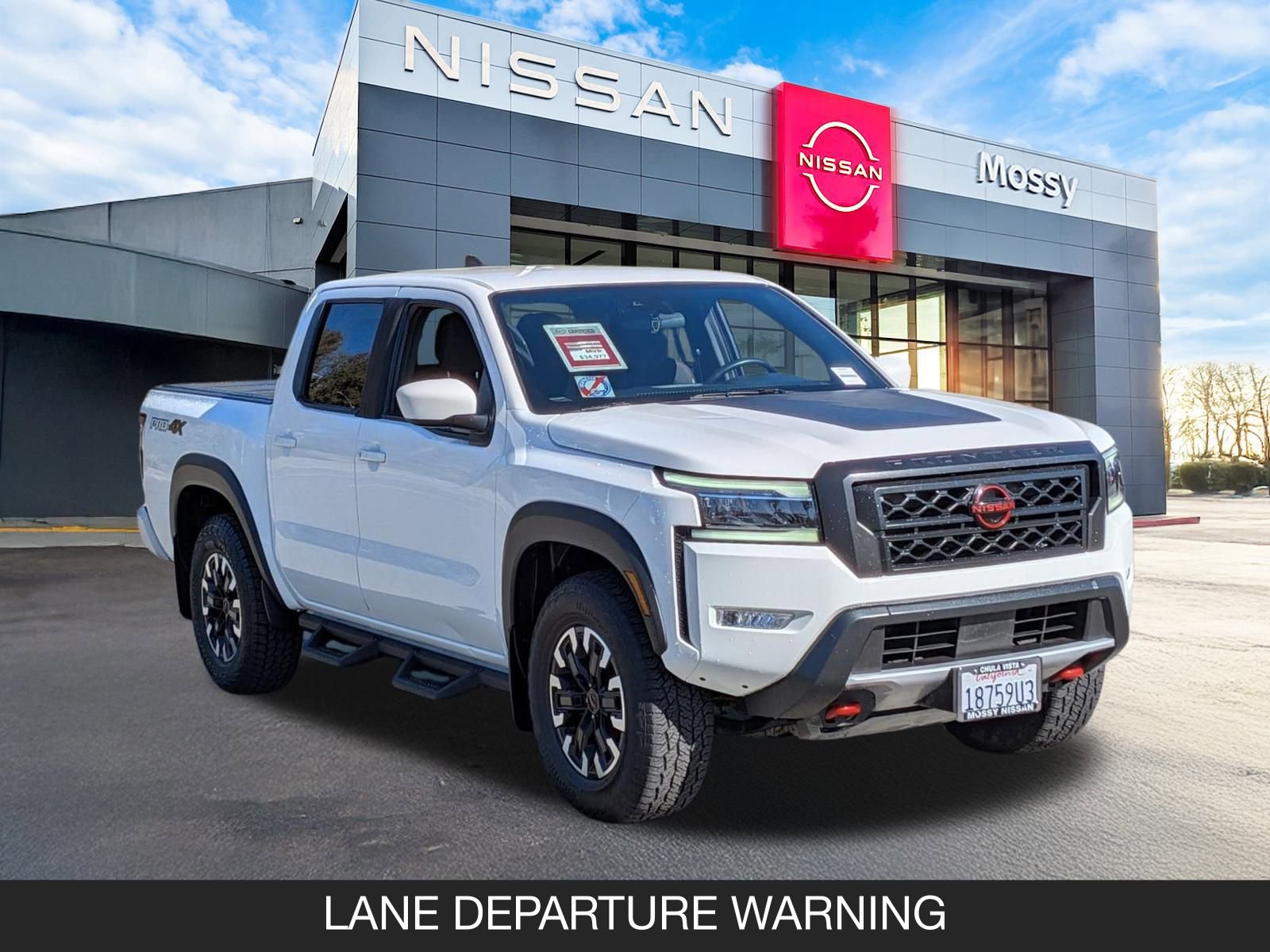 Certified 2023 Nissan Frontier PRO-4X w/ Technology Package image 2